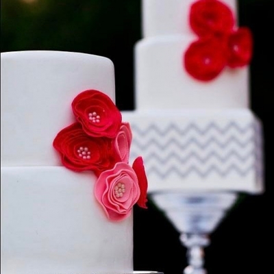 Red, White & Chevron Wedding Cake